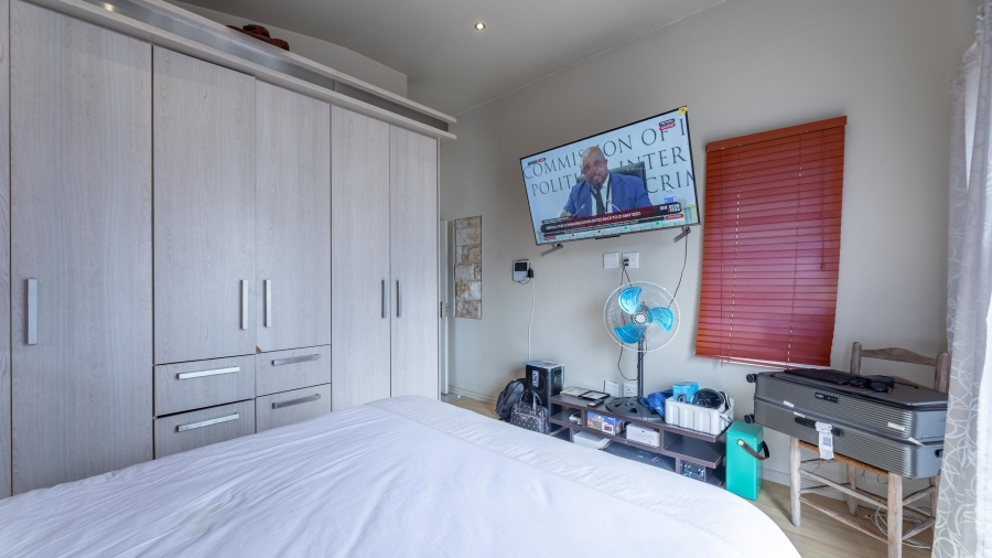 4 Bedroom Property for Sale in Parklands Western Cape